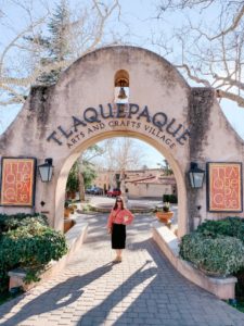Sedona babymoon exploring Tlaquepaque village